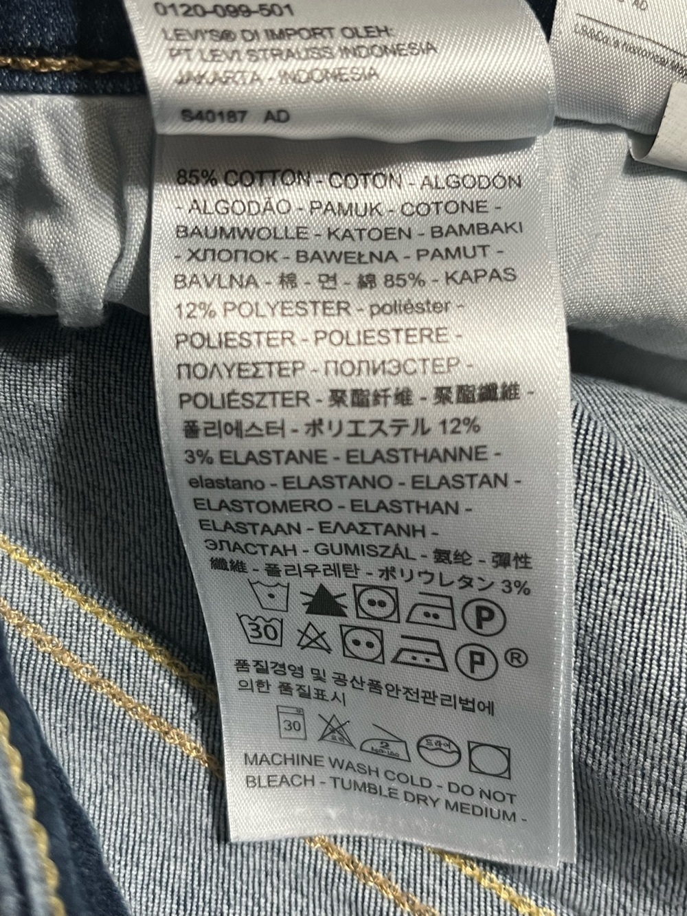 Levi's women's Mid rise Denim Jeans - Picture 6 of 10